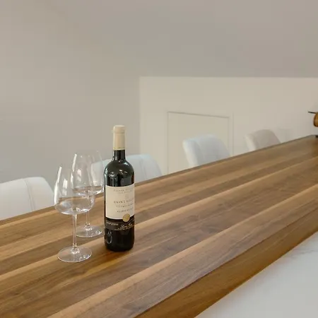 Penthouse Elegance Great View