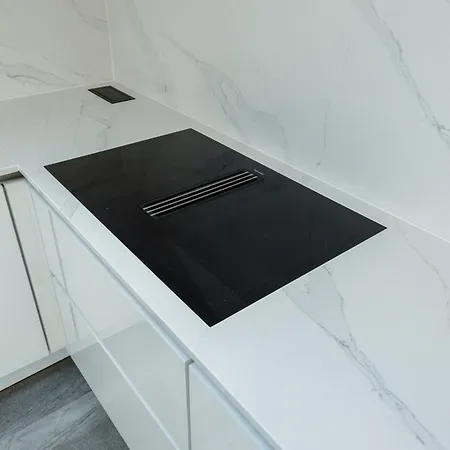 Penthouse Elegance Great View アパート